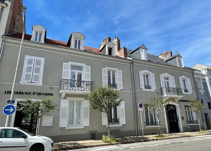 Demeures & Chateaux Le Pavillon D\'Enghien, Vichy Centre