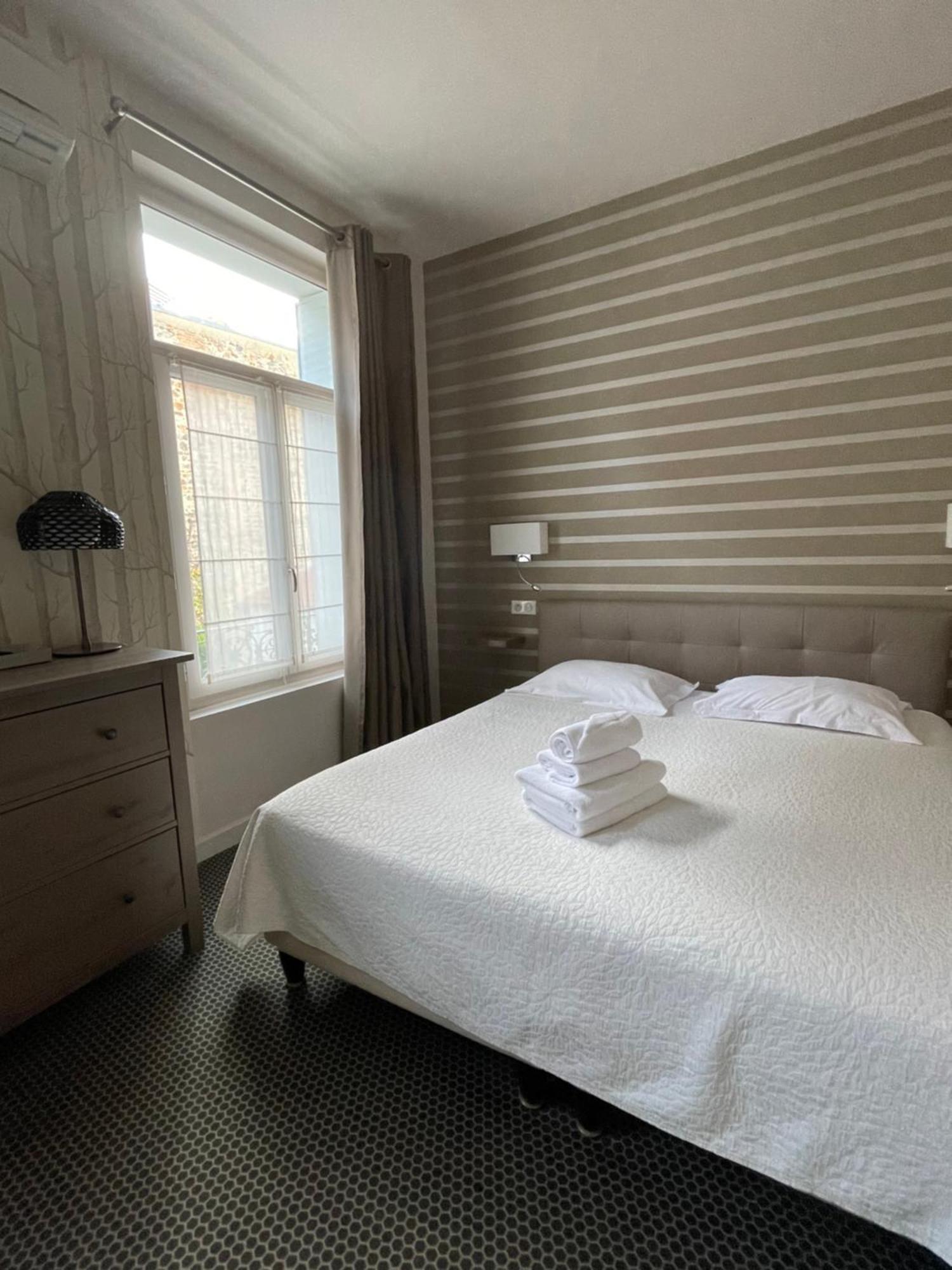 Demeures & Chateaux Le Pavillon D'enghien, Centre Hotel 3*